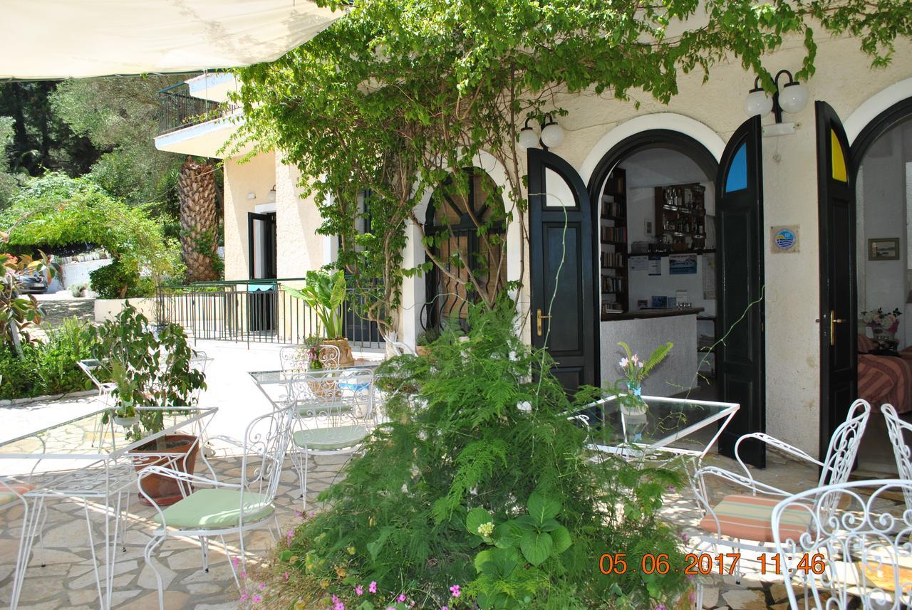 Hotel Helios Splendid Mpoukaris Ngoại thất bức ảnh